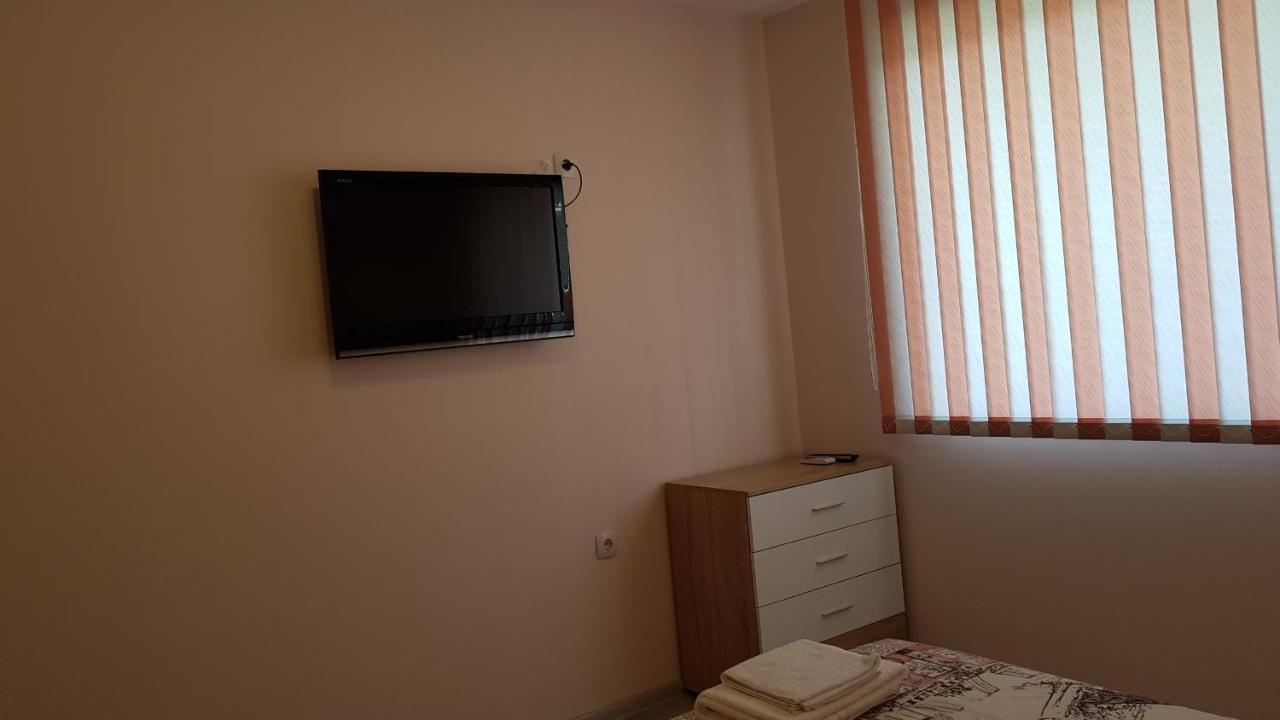 Д И В 2 - D & V 2 Apartment Sandanski Buitenkant foto