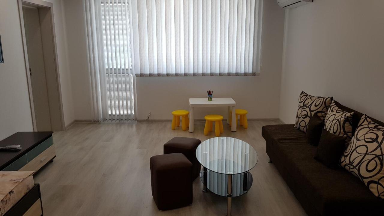Д И В 2 - D & V 2 Apartment Sandanski Buitenkant foto