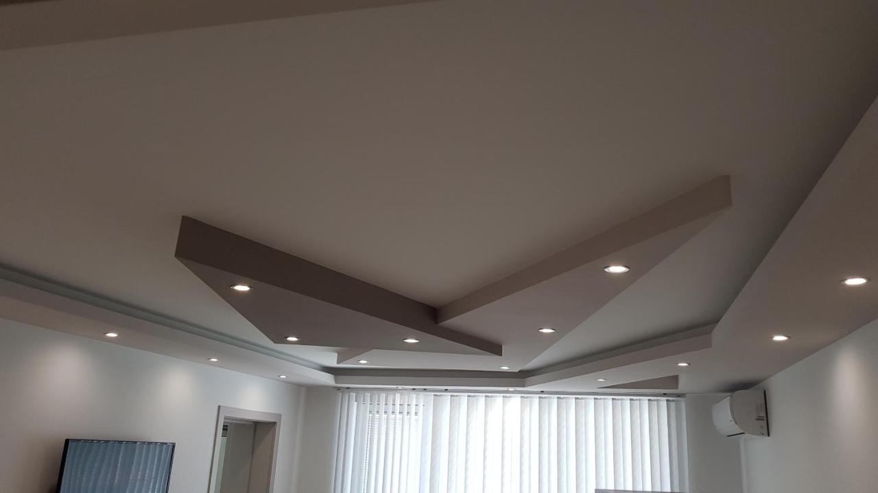 Д И В 2 - D & V 2 Apartment Sandanski Buitenkant foto