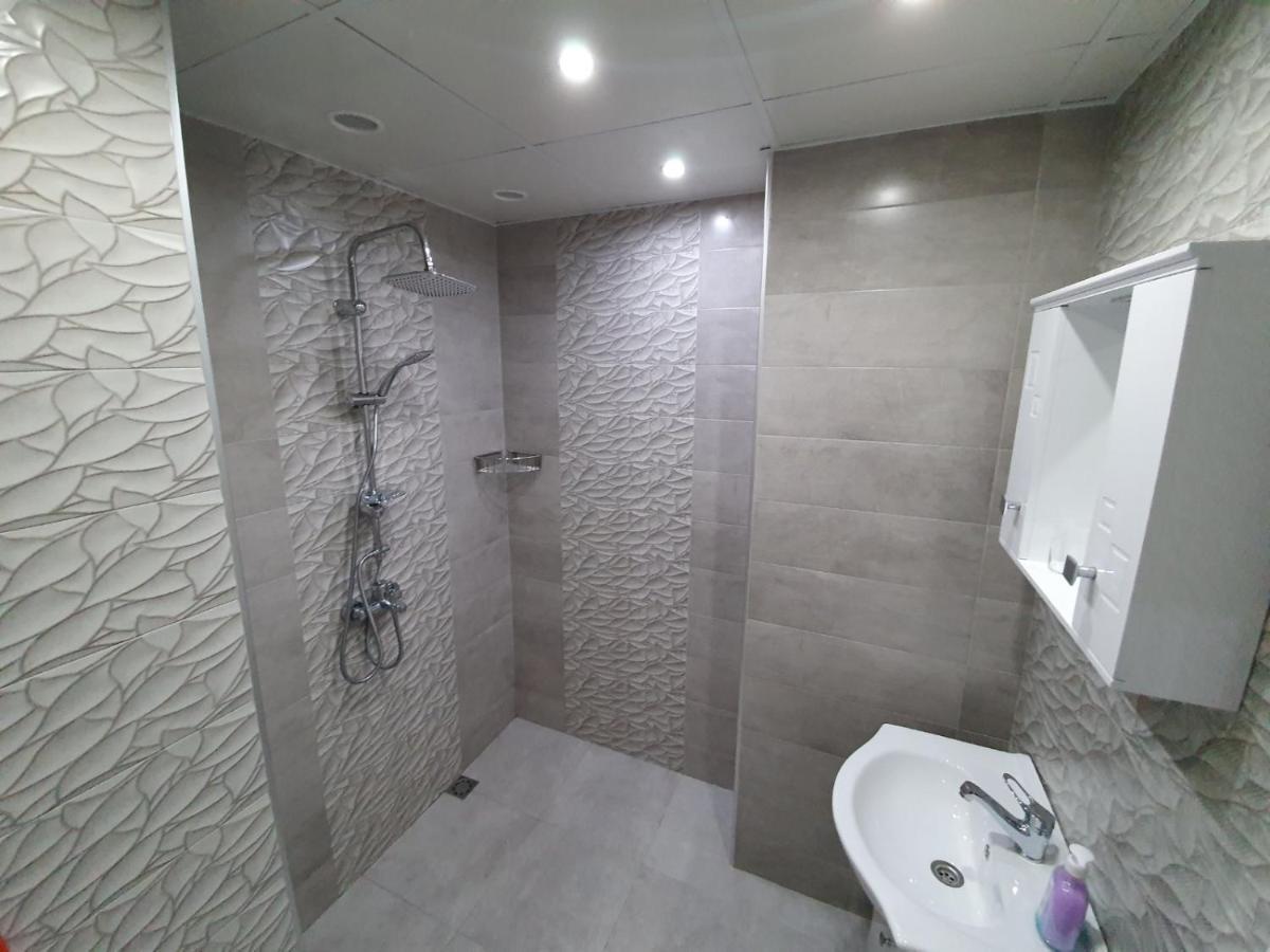 Д И В 2 - D & V 2 Apartment Sandanski Buitenkant foto